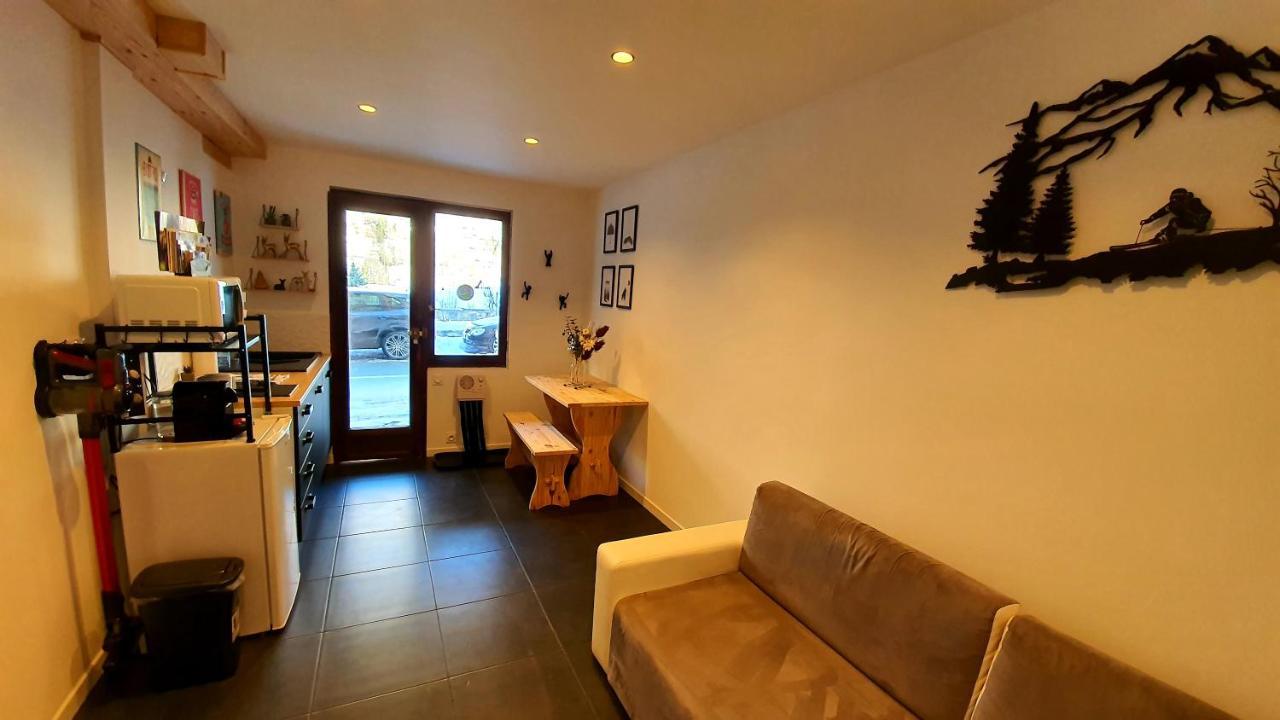 La Pause De L'Ours Apartment Saint-Etienne-de-Tinee Exterior photo